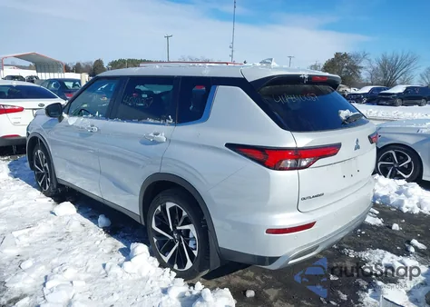 2023 Mitsubishi Outlander Se 2.5 2Wd z USA, uszkodzony, nr VIN JA4J3UA89PZ050614
